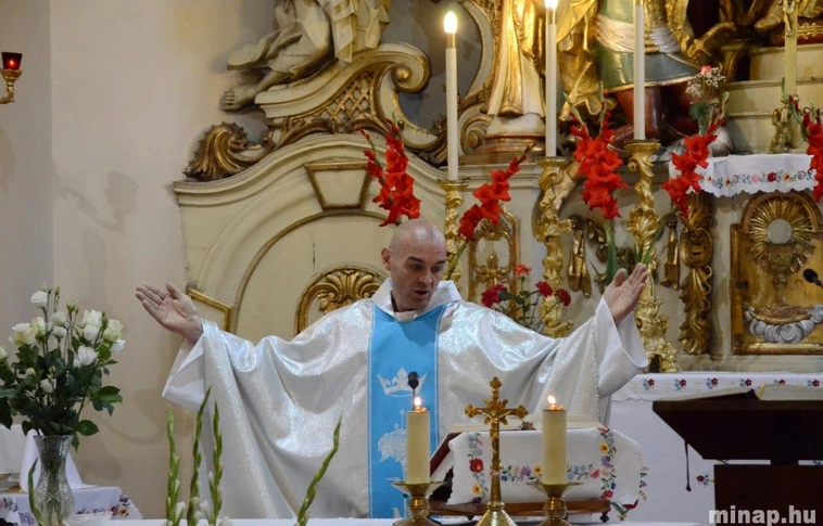 Első szentmiséjét tartotta Jósvay László atya