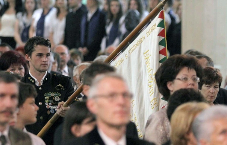 A Bölcsészettudományi Kar diplomaosztója a Miskolci Egyetemen