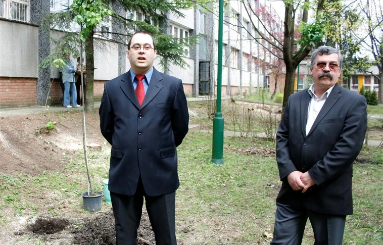 Faültetés a Föld Napja alkalmából a Gyermekvárosban