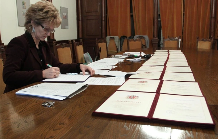 Miskolc kisebbségi önkormányzatainak alakuló ülése a Városházán