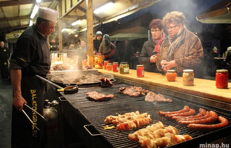 Kocsonyafarsang, csütörtök
