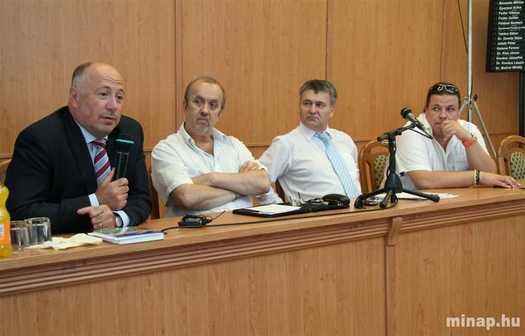 A "Kik támadják Magyarországot és miért ?" című könyv bemutatója
