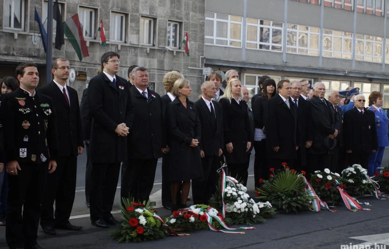 Megemlékezés a Zsolcai kapui emléktáblánál