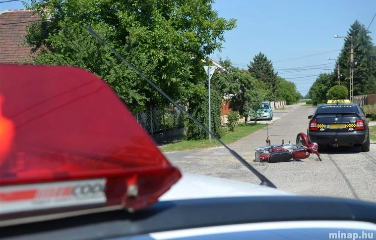 Motorosbaleset Martinkertvárosban