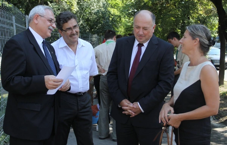 Lerakták a népkerti Országzászló alapkövét