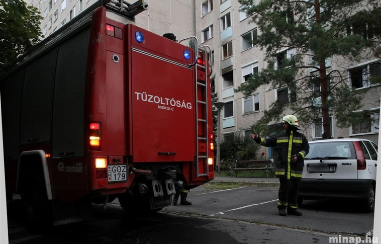 Lakástűz az Árpád úton