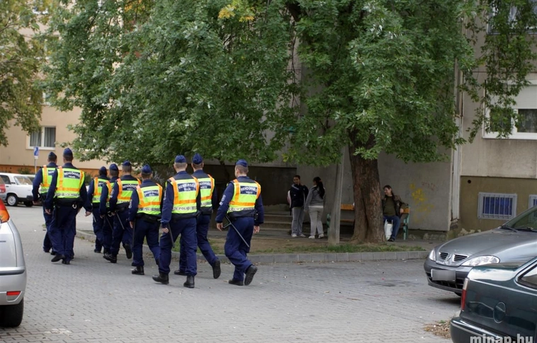 A rendőrség már az Avason