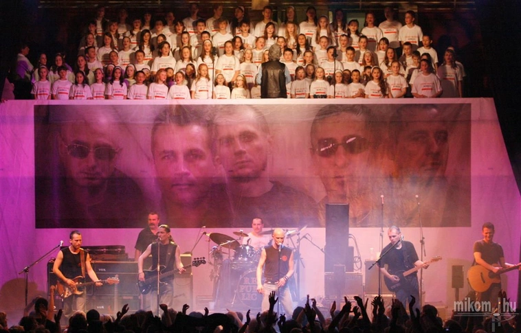 Ünnepi Republik koncert a Twist Oliver kórussal