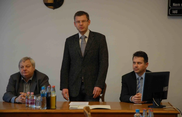 Sajószentpéteri Üveggyár sajtótájékoztató
