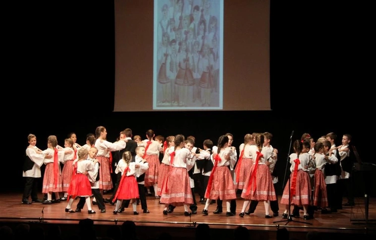 A 30 éves Szabó Lőrinc Általános Iskola jubileumi gálaműsora