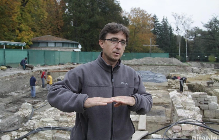 Feltárták a templomszerkezetet és a temető kápolnát is Tapolcán