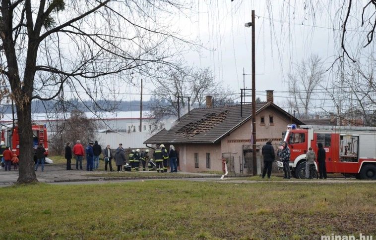 Tűz a Lónyai utcában