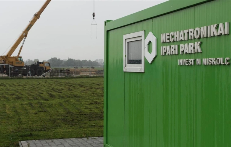 Alapkőletétel a Mechatronikai Ipari Parkban