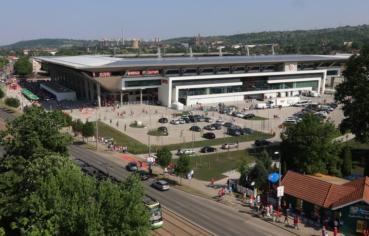DVTK Stadion avató III.