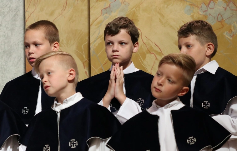 Elsőáldozás a Mindszenti templomban