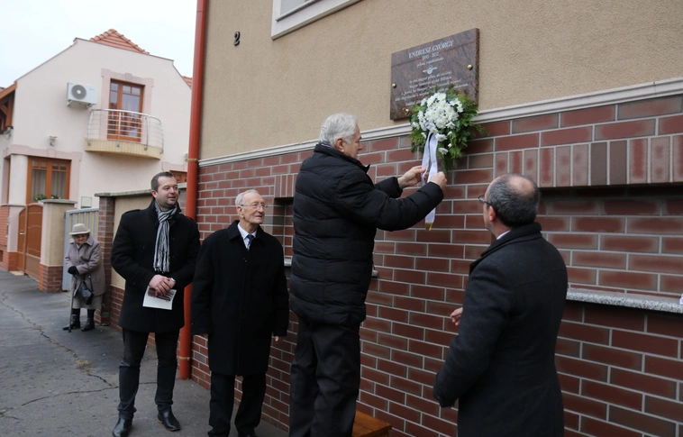  Endresz György emléktábla avató