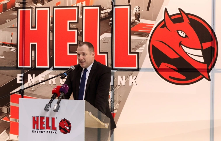 Hell magasraktár-átadó