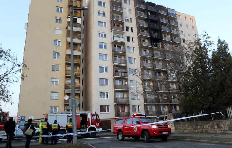 Lakástűz a Dankó Pista utcában