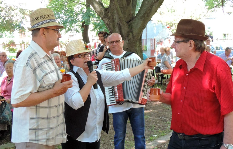 Májuskosár – szépkorúak hagyományőrző rendezvénye