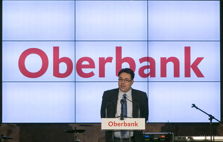 Ünnepi est az Oberbank miskolci fiókjának megnyitója alkalmából