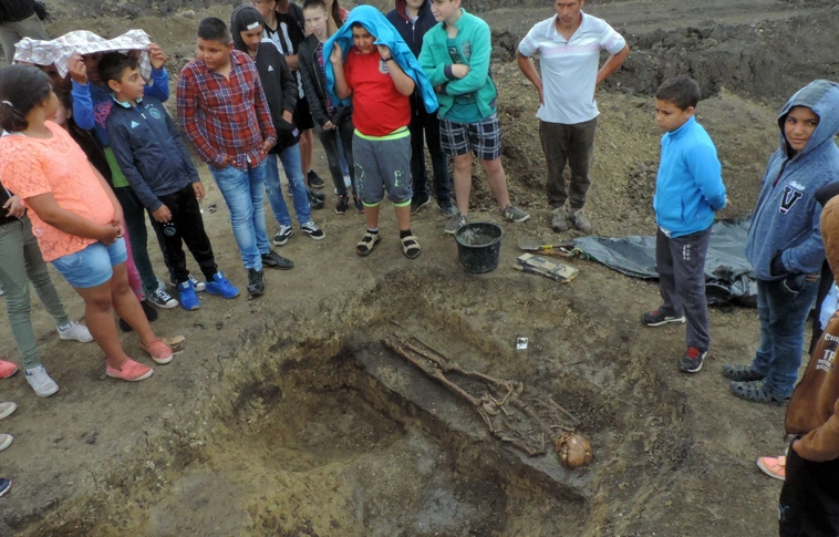 A Régészet Napja a Miskolc és Kassa között épülő autópálya arnóti elágazásánál