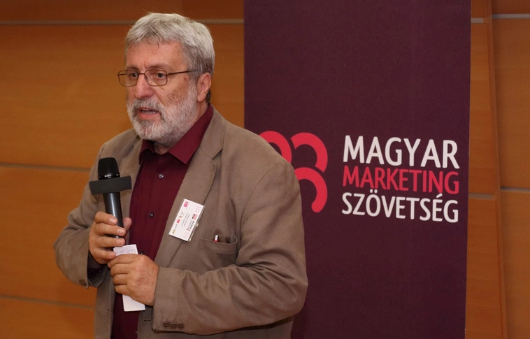 Város és turizmusmarketing díjáatdó a Márkaépítés Konferencián
