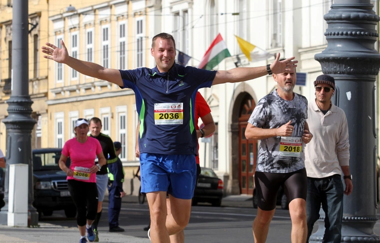 Barátság Maraton mezőnye a belvárosban II.