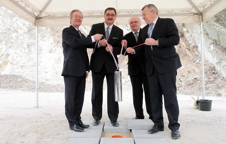 Letették az alapkövét a Bodrogkeresztúri Regionális Hulladékkezelő Központ új válogatóműjének