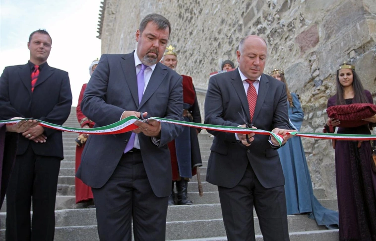 A Diósgyőri vár ünnapélyes megnyitása