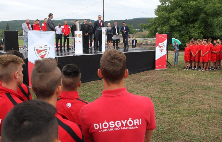DVTK labdarúgó edzőközpont alapkőletétele