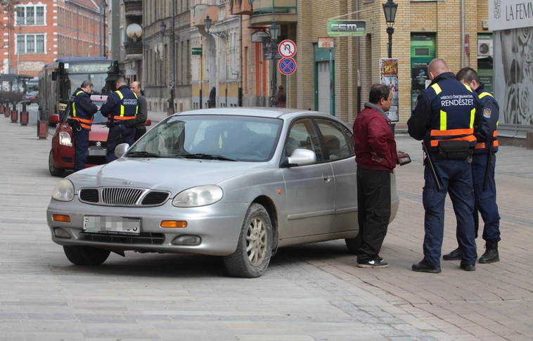 Behajtási engedélyek ellenőrzése a belvárosban