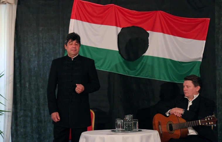 '56-os megemlékezés a Gárdonyi Művelődési Házban