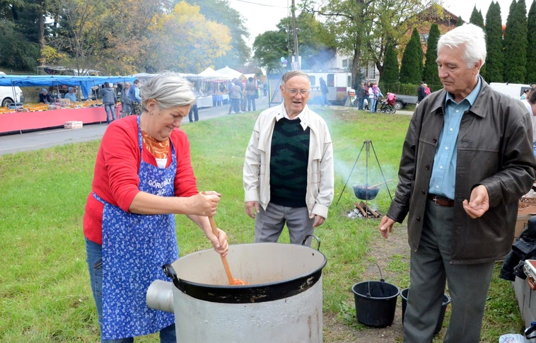 Megkezdődtek a Görömbölyi szüreti napok