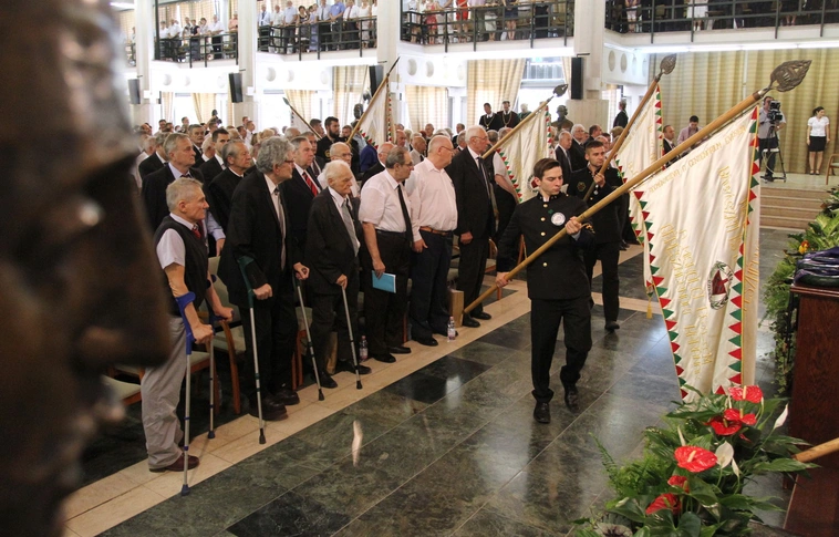 Jubileumi oklevél átadó ünnepség a Miskolci Egyetemen