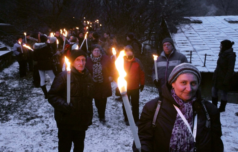 Fáklyás felvonulás Herman Ottó emlékére