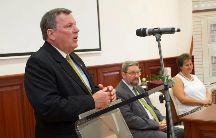 Miniszteri elismerő oklevelek átadása