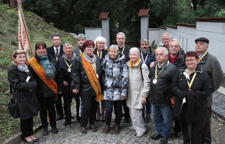  A Miskolczi Pincék Asztaltársasága koszorúzási ünnepsége