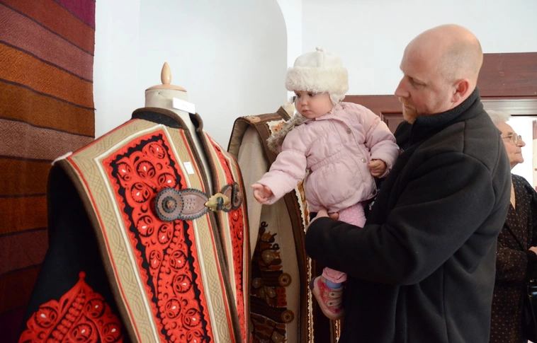 XII. Virágzó népművészet kiállítás
