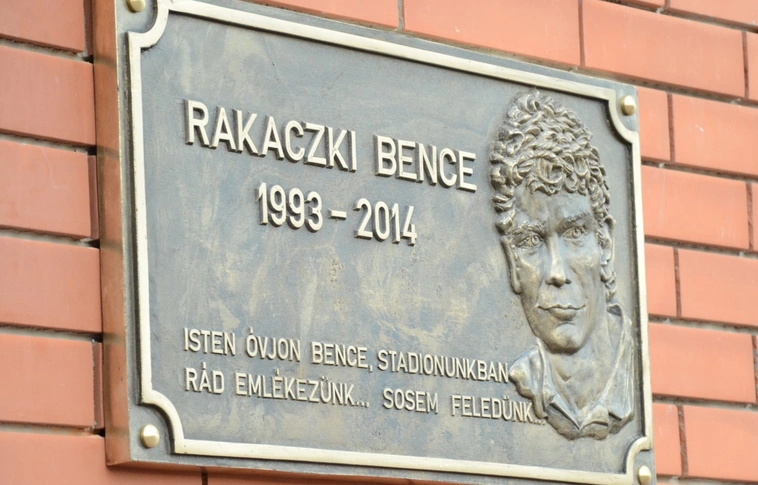 Rakaczki Bence emléktábla avatás