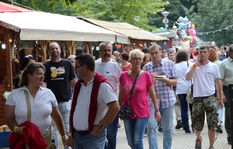 Sörfesztivál szombat