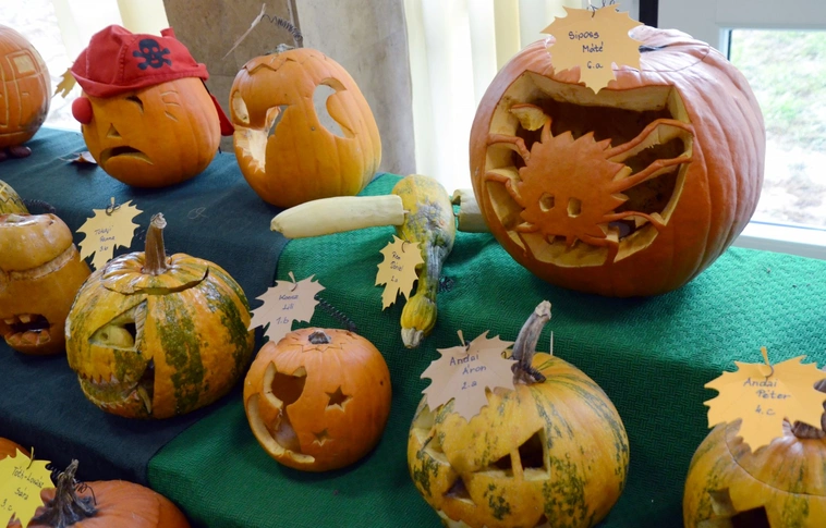 Halloween kiállítás a Fazekasban
