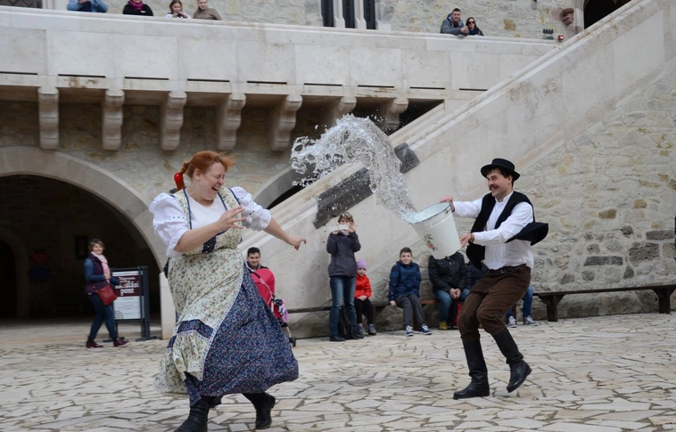Húsvét a Diósgyőri várban