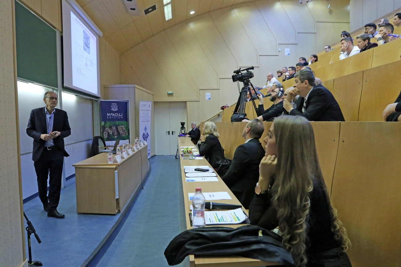 Thomas_Christian_Südhof_Nobel_díjas _professzor _előadása