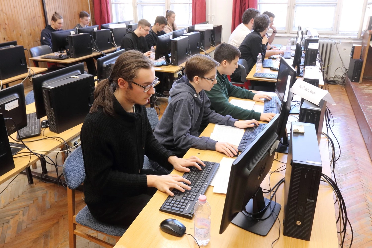 programozo verseny