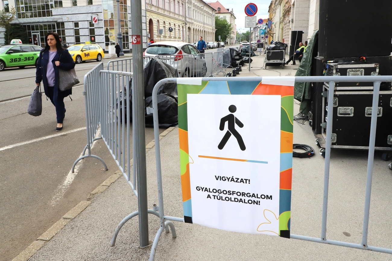 bandaloop_bartok_tavasz_250507ml (0).JPG (538.51 KB)