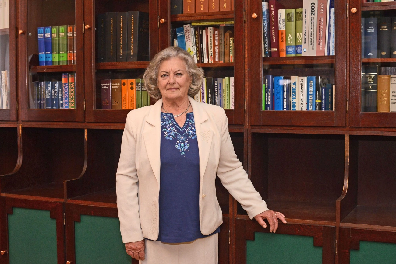 Várhelyi Krisztina