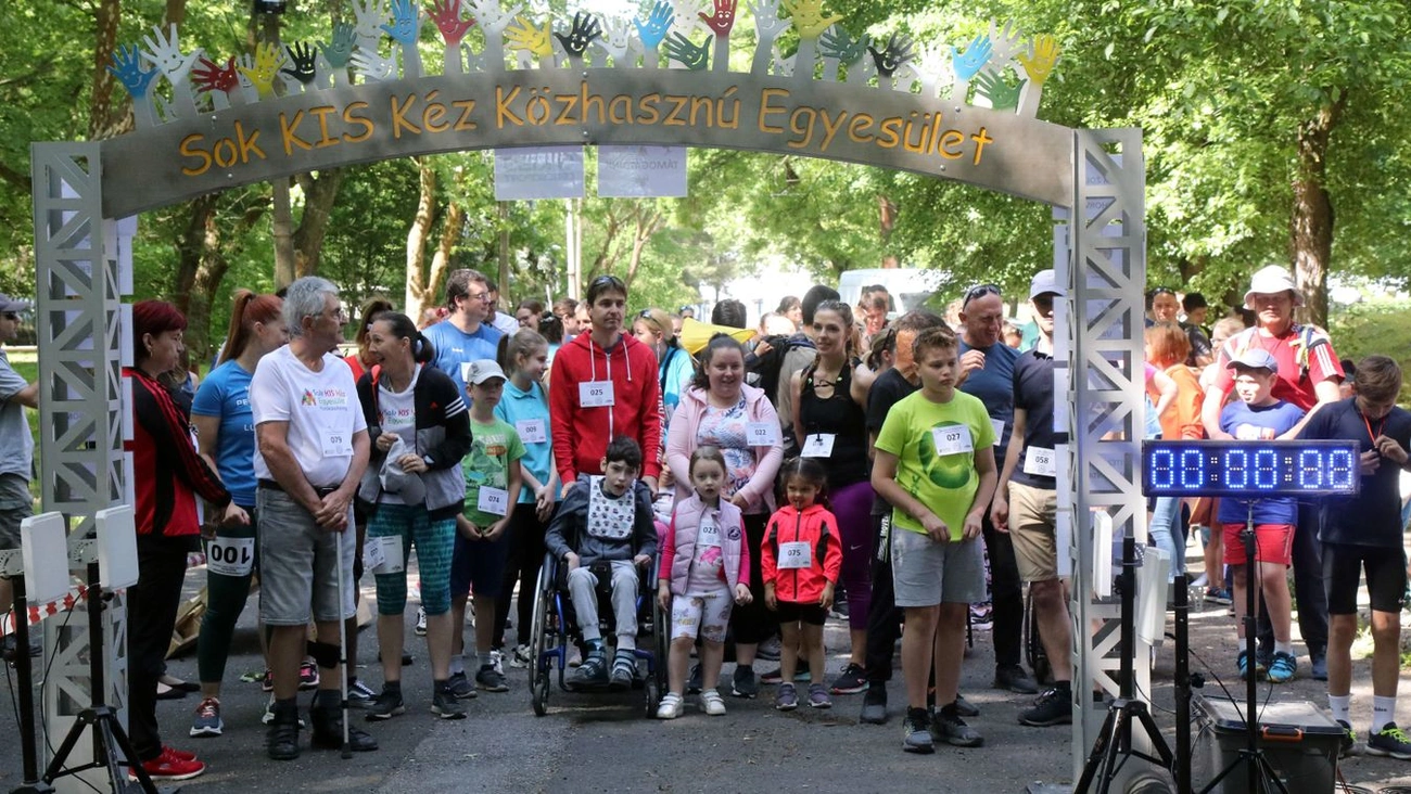 jótékonysági_futás_Sajóbábonyban_Marathon_Club_Miskolc.jpg