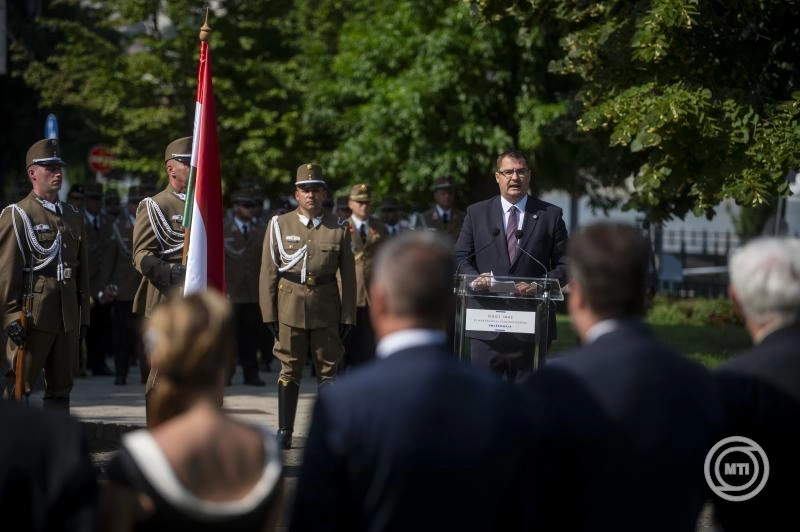 nagy_imre_megemlekezes.jpg