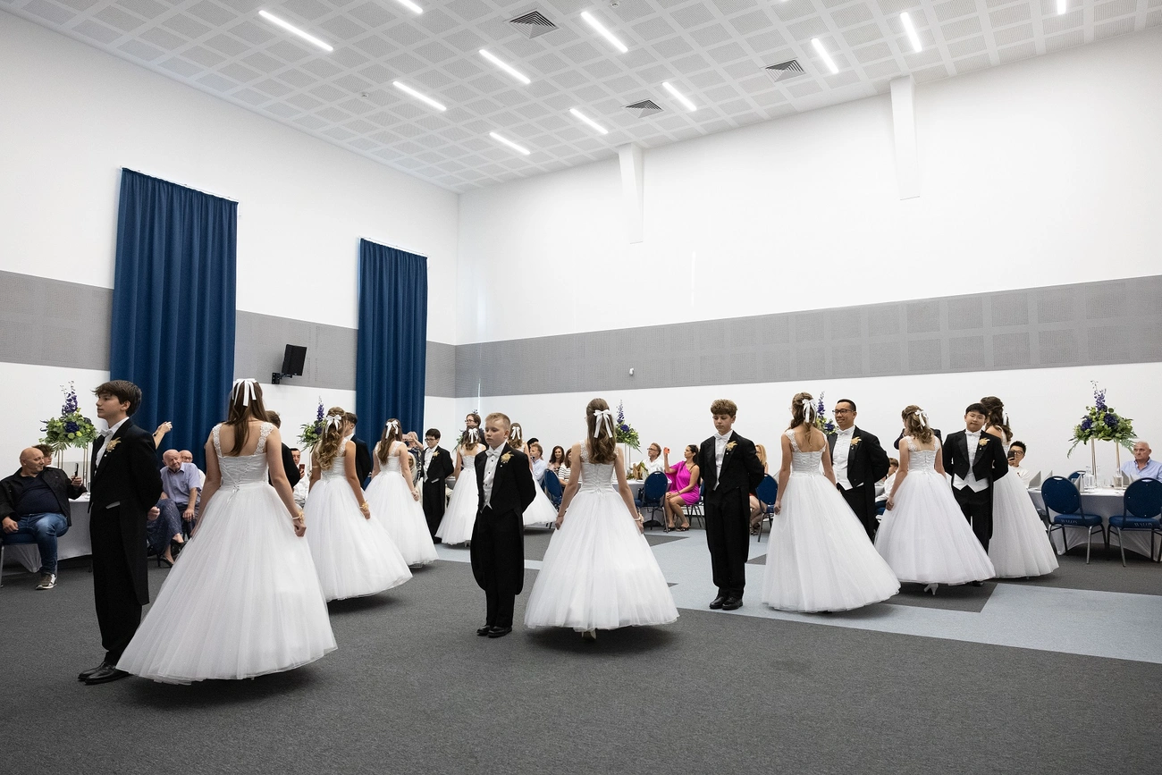 Ünnepség az Avalonban