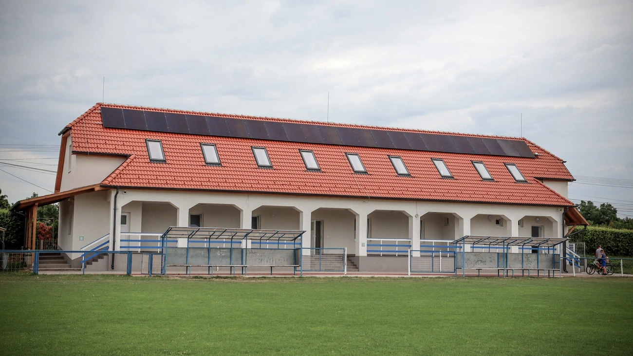 Szirmabesenyő labdarúgó pálya Fotó: szise, Lengyel Roland